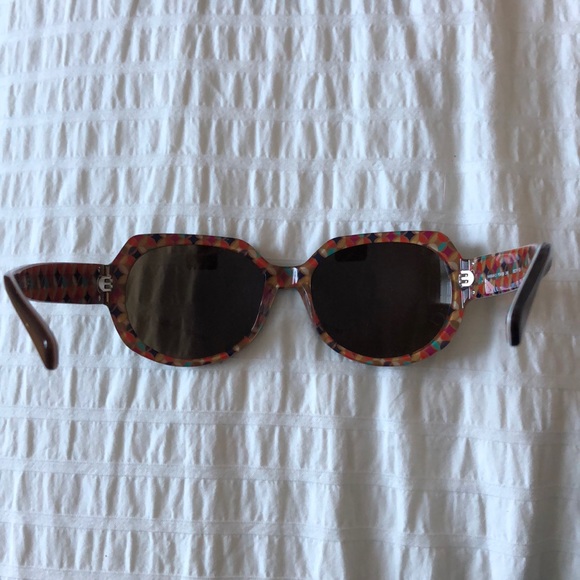 FOSSIL SUNGLASSES - Picture 3 of 3